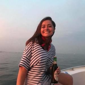 Meet your Posher, Clare